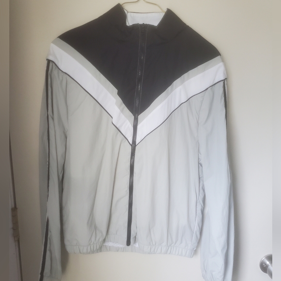 Pink jacket - Picture 1 of 2